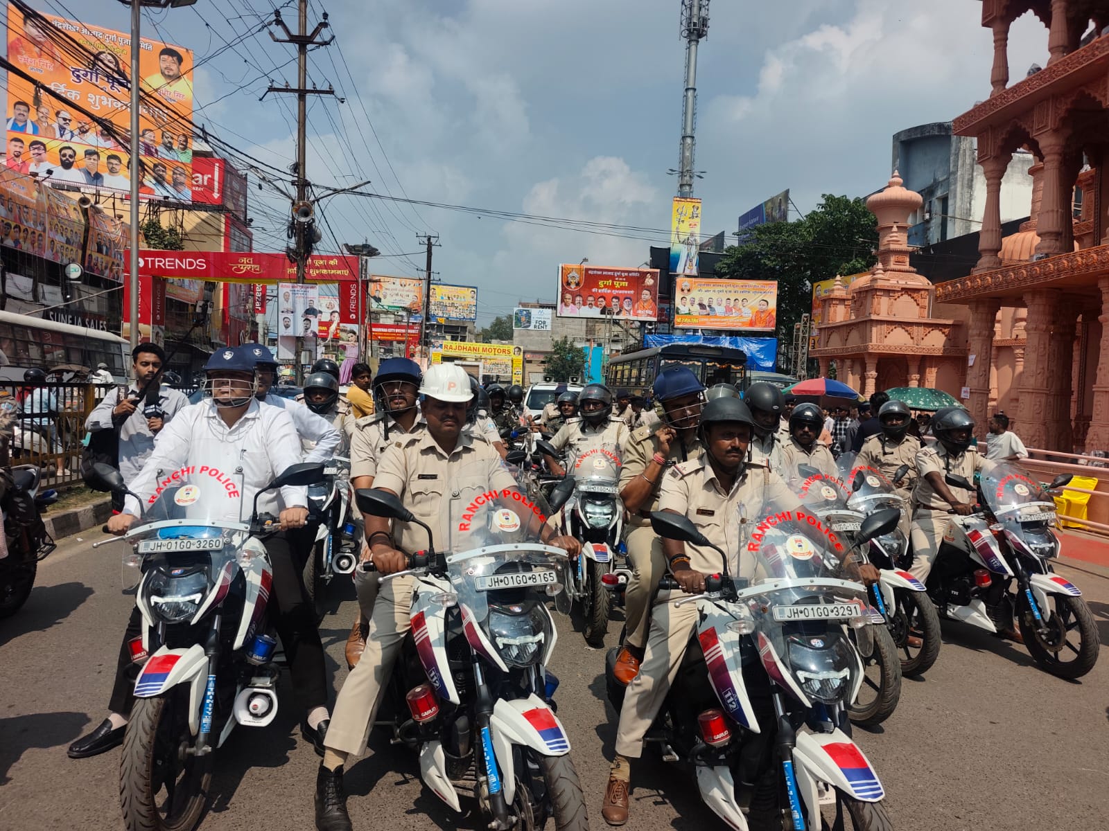 दुर्गा पूजा से पहले रांची में फ्लैग मार्च निकाला गया; सुरक्षा इंतजामों की समीक्षा की गई