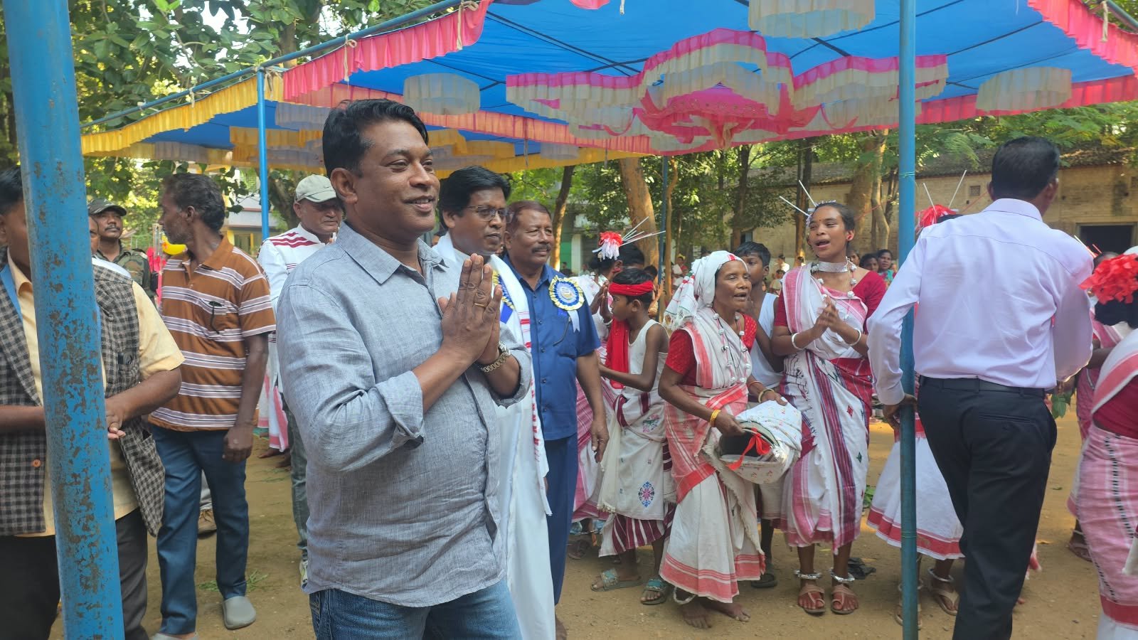 आदिवासी संस्कृति और परंपरा को बचाना हम सभी का कर्तव्य: भूषण बाड़ा
