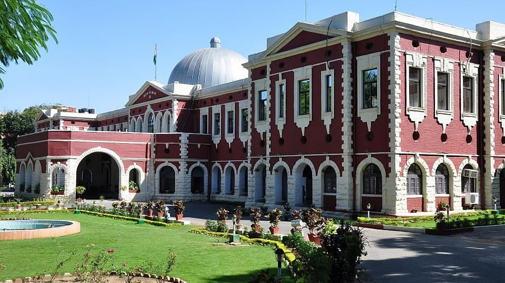 Jharkhand HC grants divorce, says forcing wife to accept extramarital affair amounts to grave mental cruelty